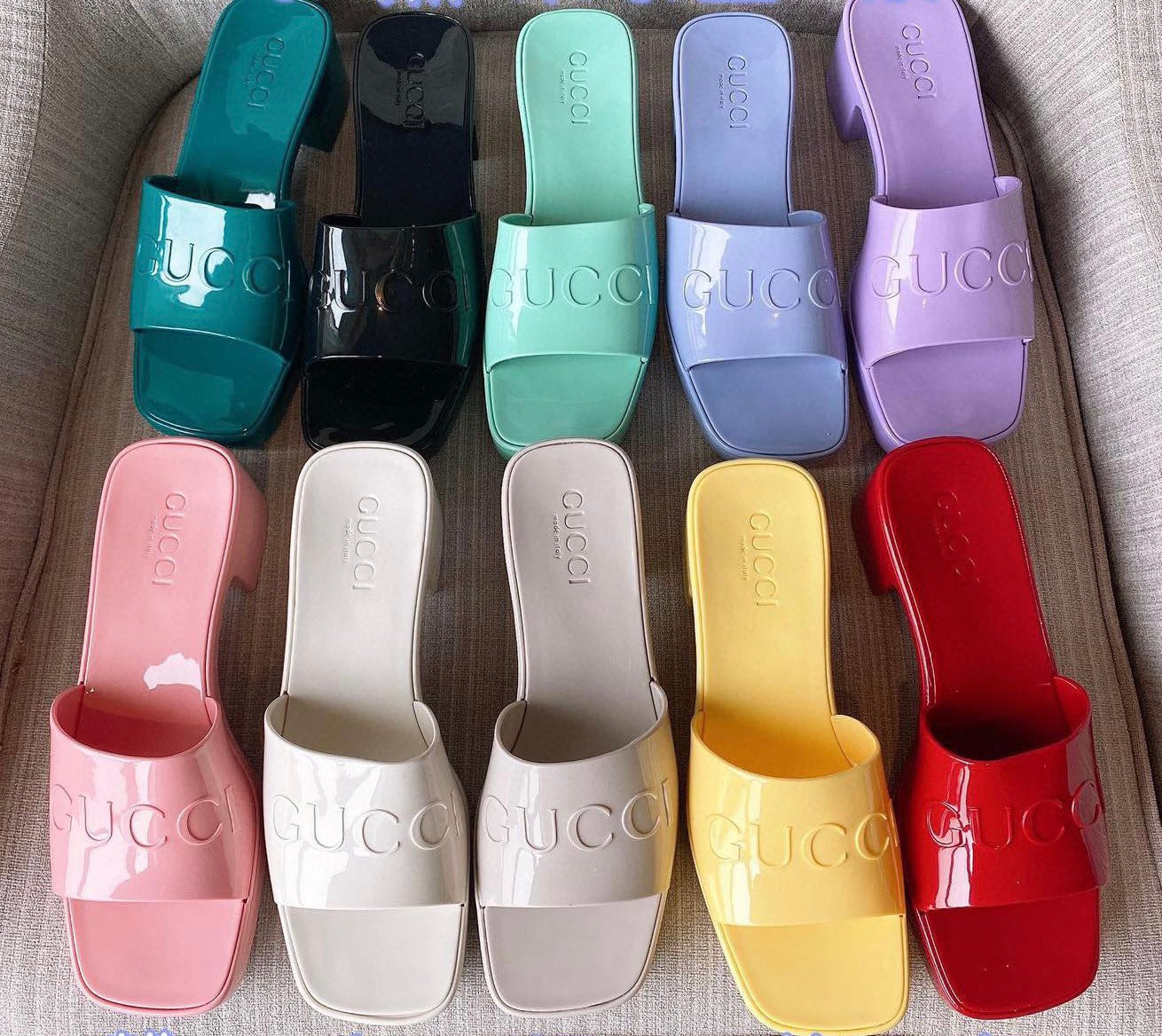 G u c c i new 2021 slides