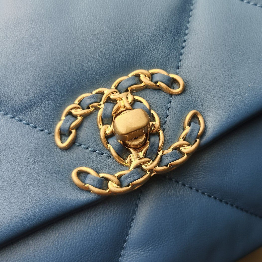 C h a n e l blue 20  30 10(cm)