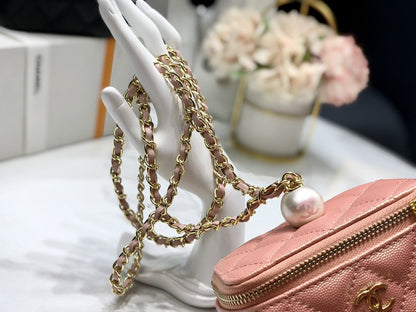 C h a n e l compact 12*10*7