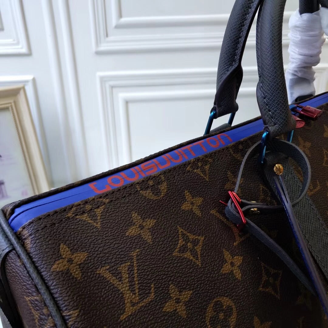 Lv duffel