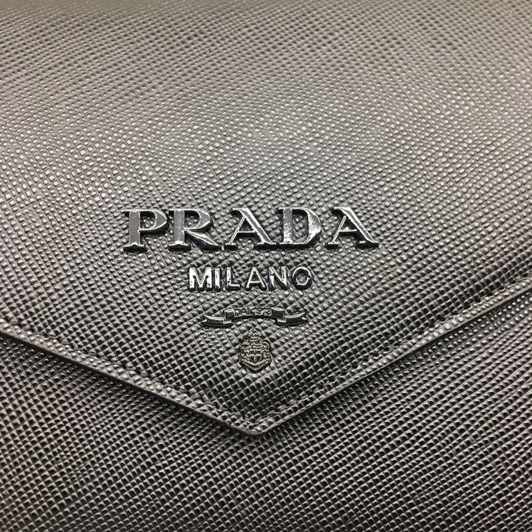 P r a d a 24*17.5*11.5CM