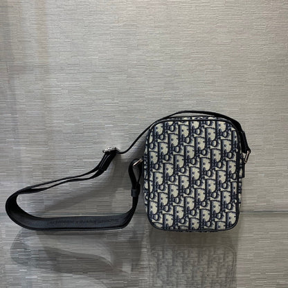 D i o r oblique 14.5×18×6cm