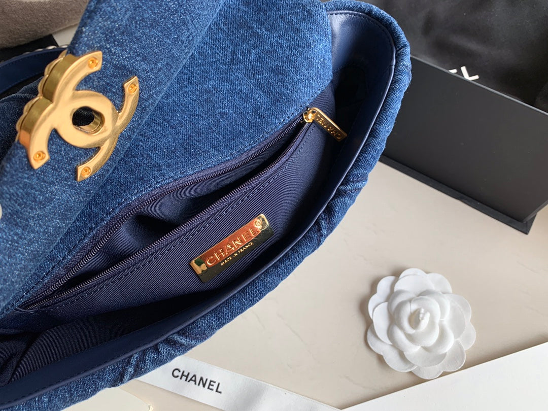 C h a n e l denim 30cm