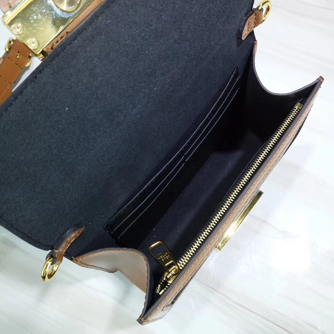 Lv belt bag 16*12.5*10cm