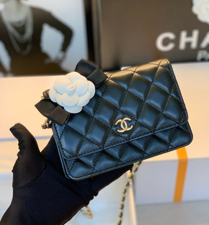 C h a n e l 15cm black/white