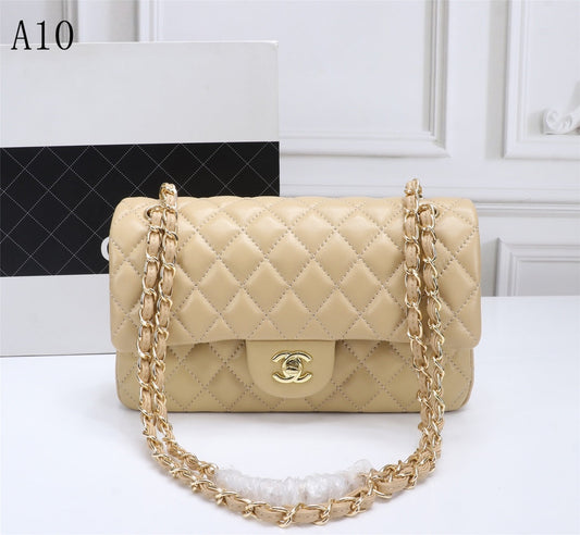 C h a n e l cream 25cm