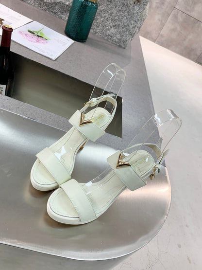 L v 10.5 cm heel 34-42