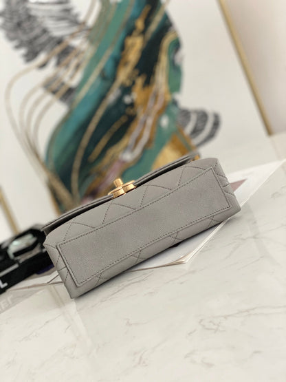 C h a n e l 2021 20*14*7cm