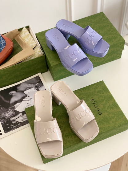 G u c c i new 2021 slides