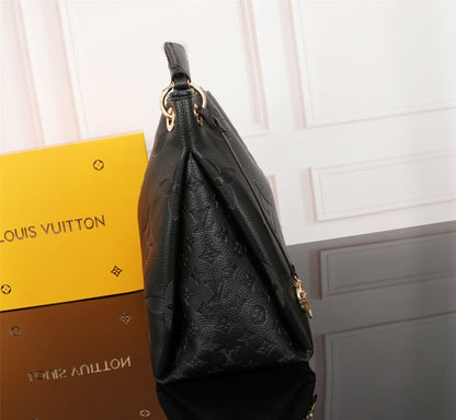 L v tote  42*32*16CM 95