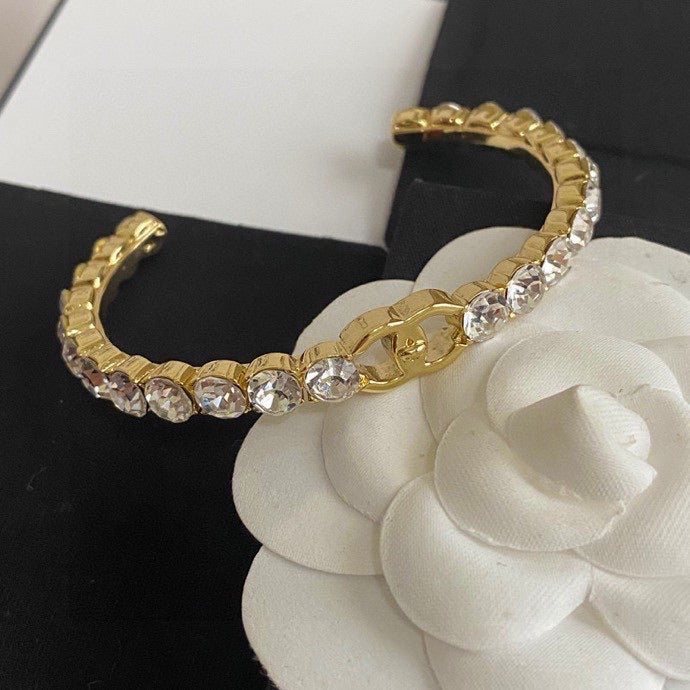 Classic diamond inlay bracelet