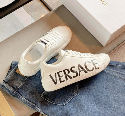 V e r s a c e sneakers
