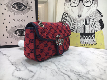 G u c c i red 22x14x6