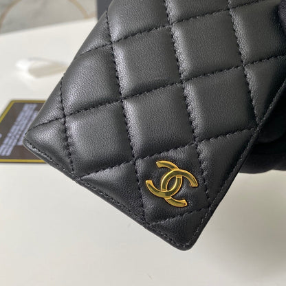C h a n e l wallet