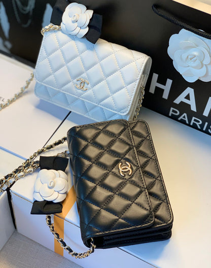 C h a n e l 15cm black/white