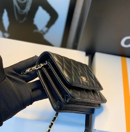 C h a n e l 15cm black/white