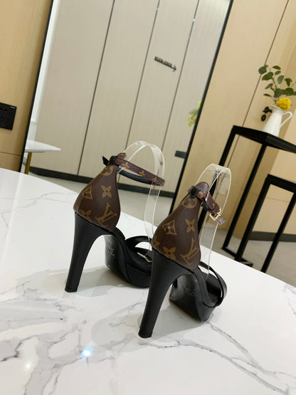 L v heels 10.5 34-42