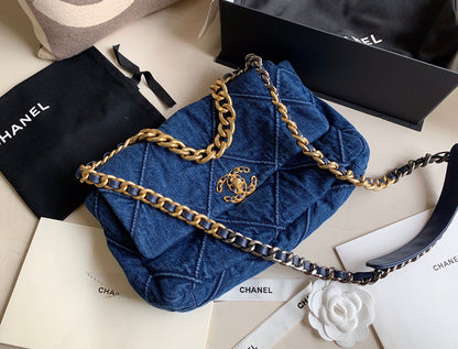 C h a n e l denim 30cm