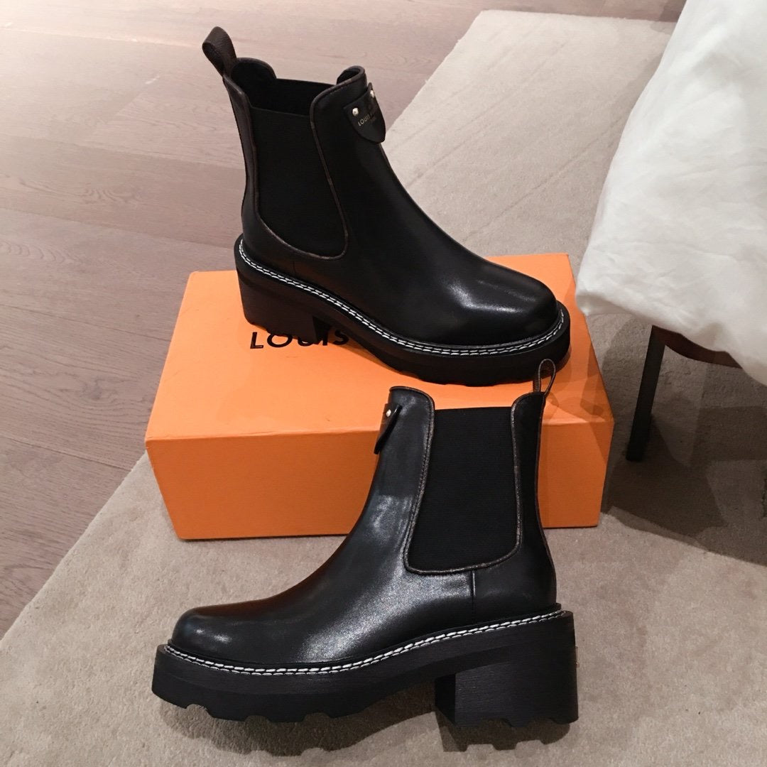 Lv boots 35-39