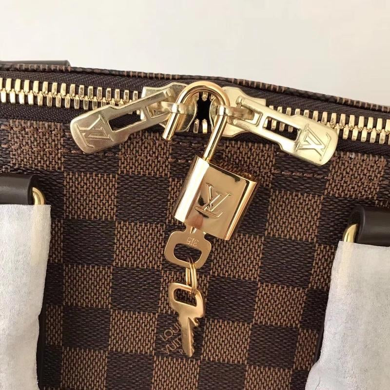 Lv keepall daffle