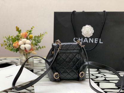 C h a n e l backpack 18×18×12cm