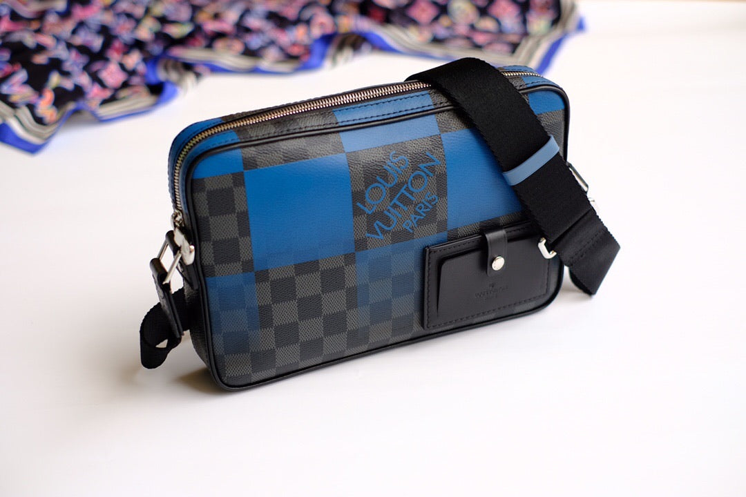 New lv blue travel