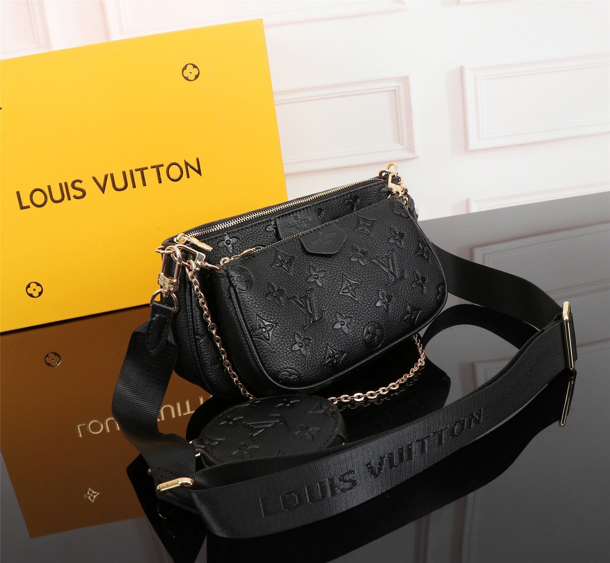 Lv pochette black new
