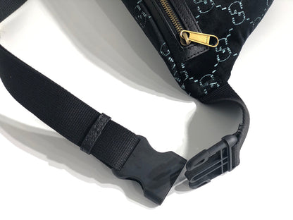 G u c c i bumbag 28*19CM