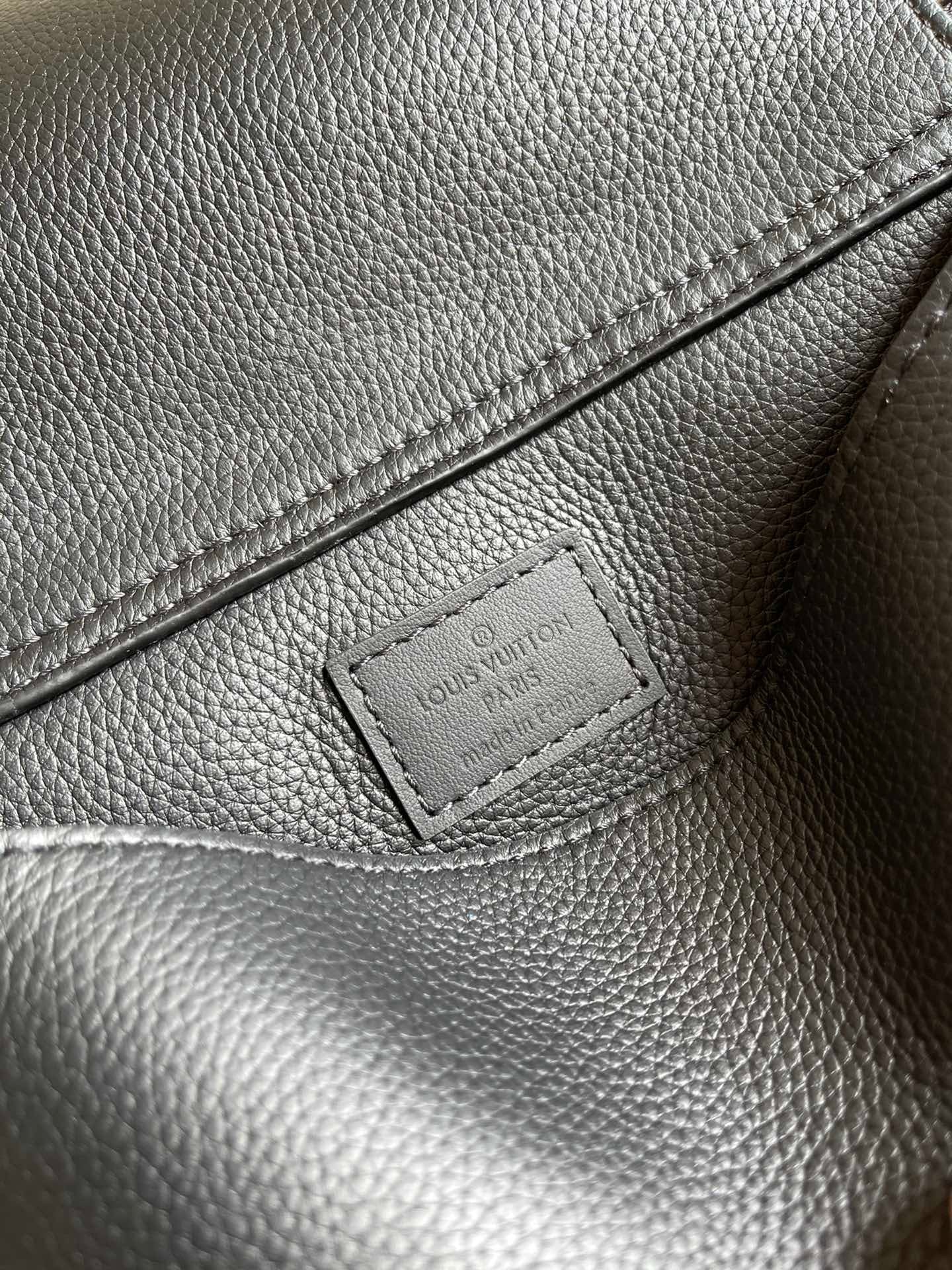 Lv aerogram 30 x 16 x 3 cm