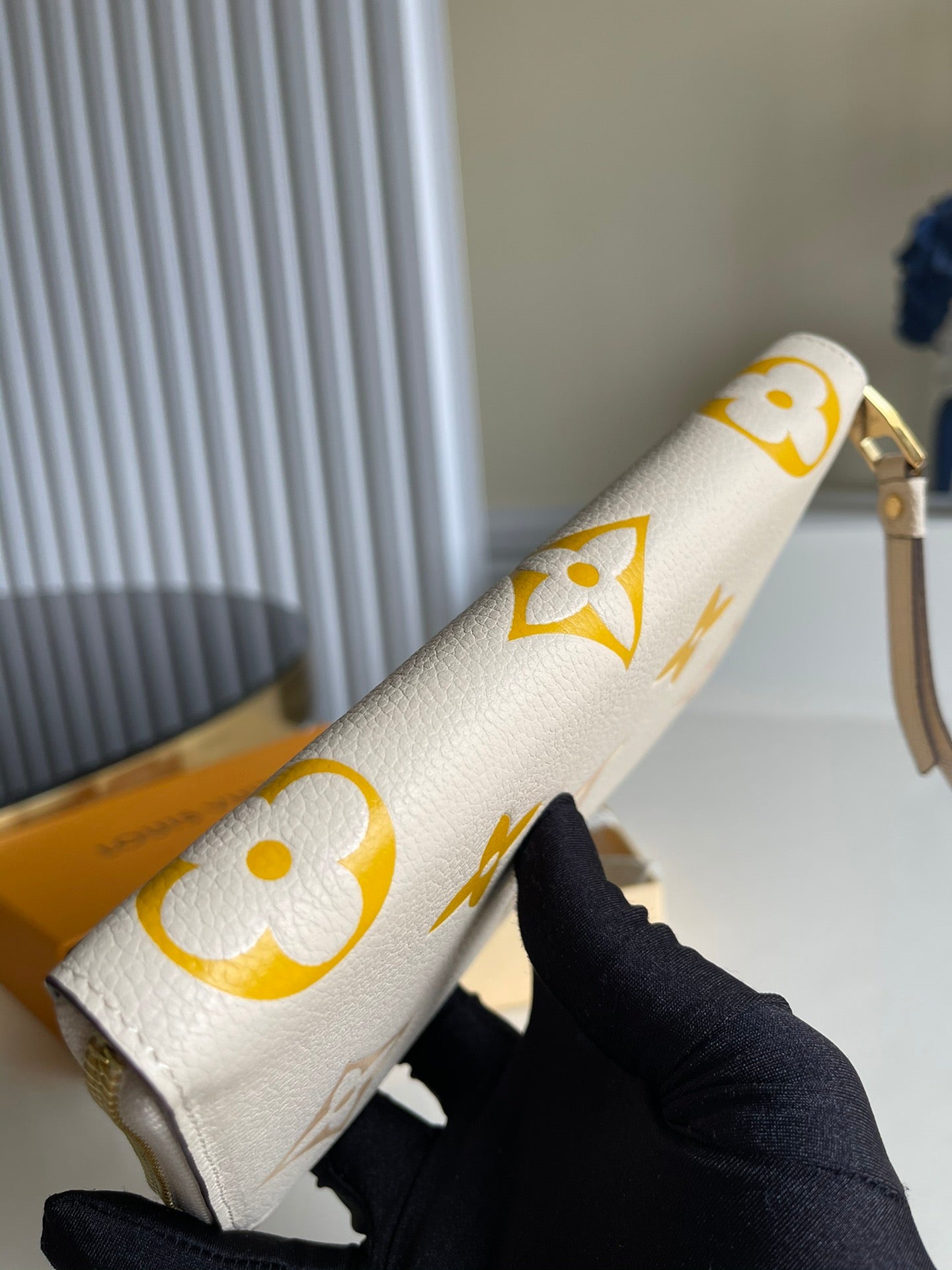 Lv wallet 19.5x10.5x2.5cm