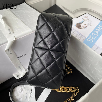 C h a n e l black 16cm