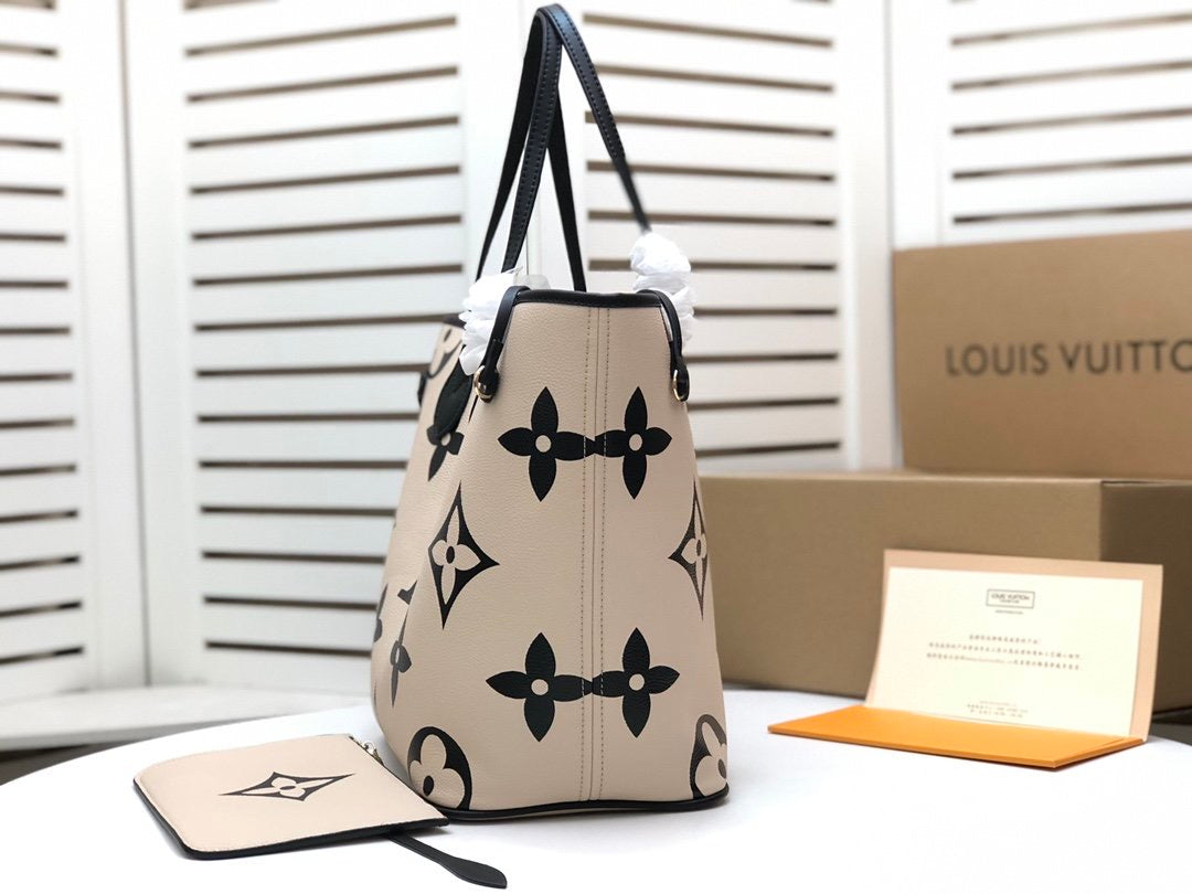 Lv Size:32×29×17cm