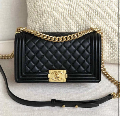 C h a n e l boy black/gold