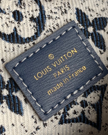 L v ：16.0 x 10.0 x 7.5cm