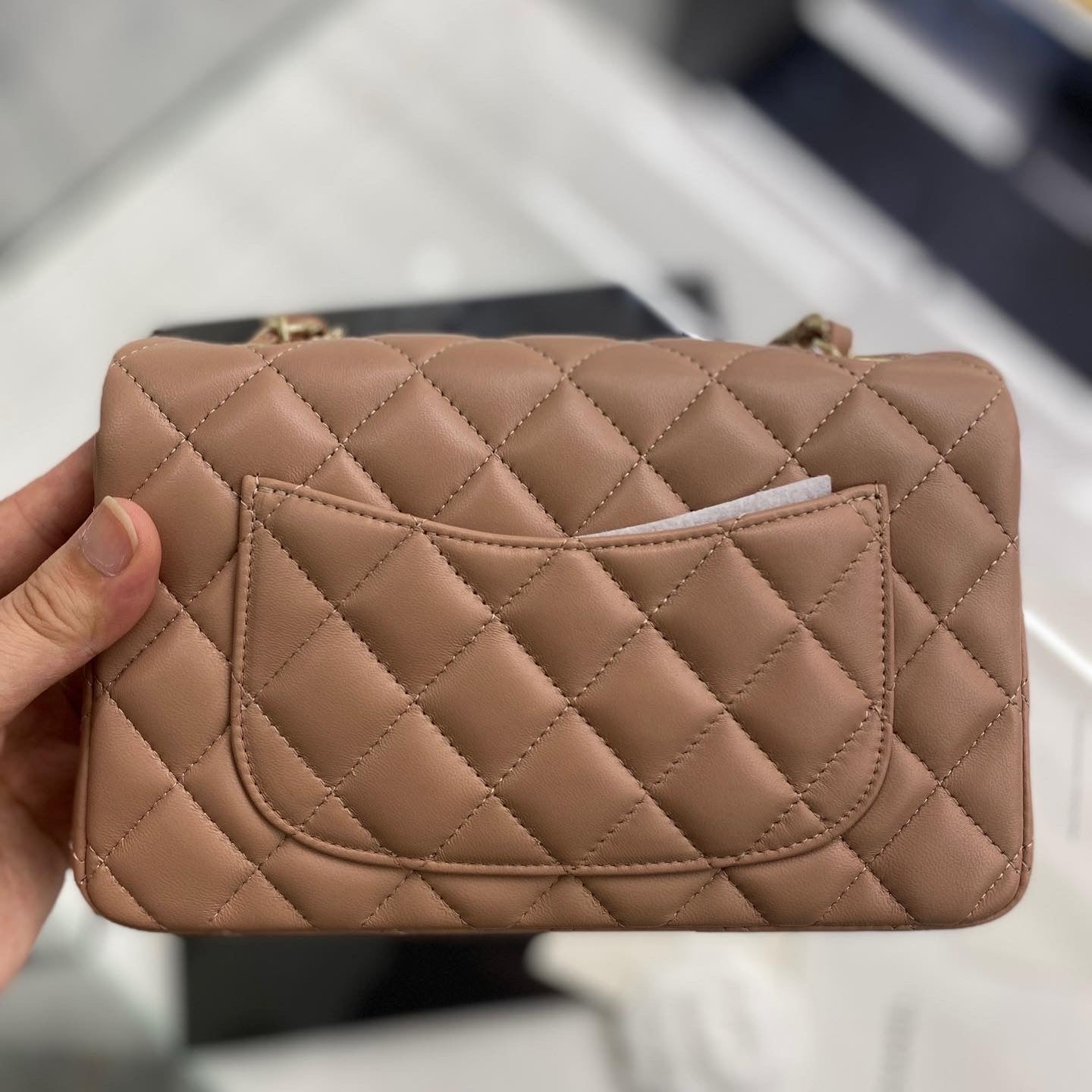 C h a n e l brown 22cm