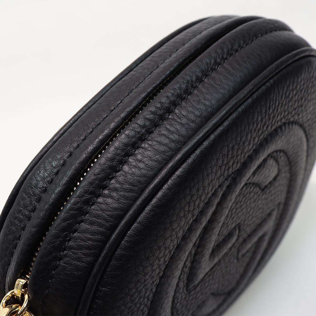 G u c c I black 18x14x4cm