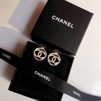 Fashion circle earrings