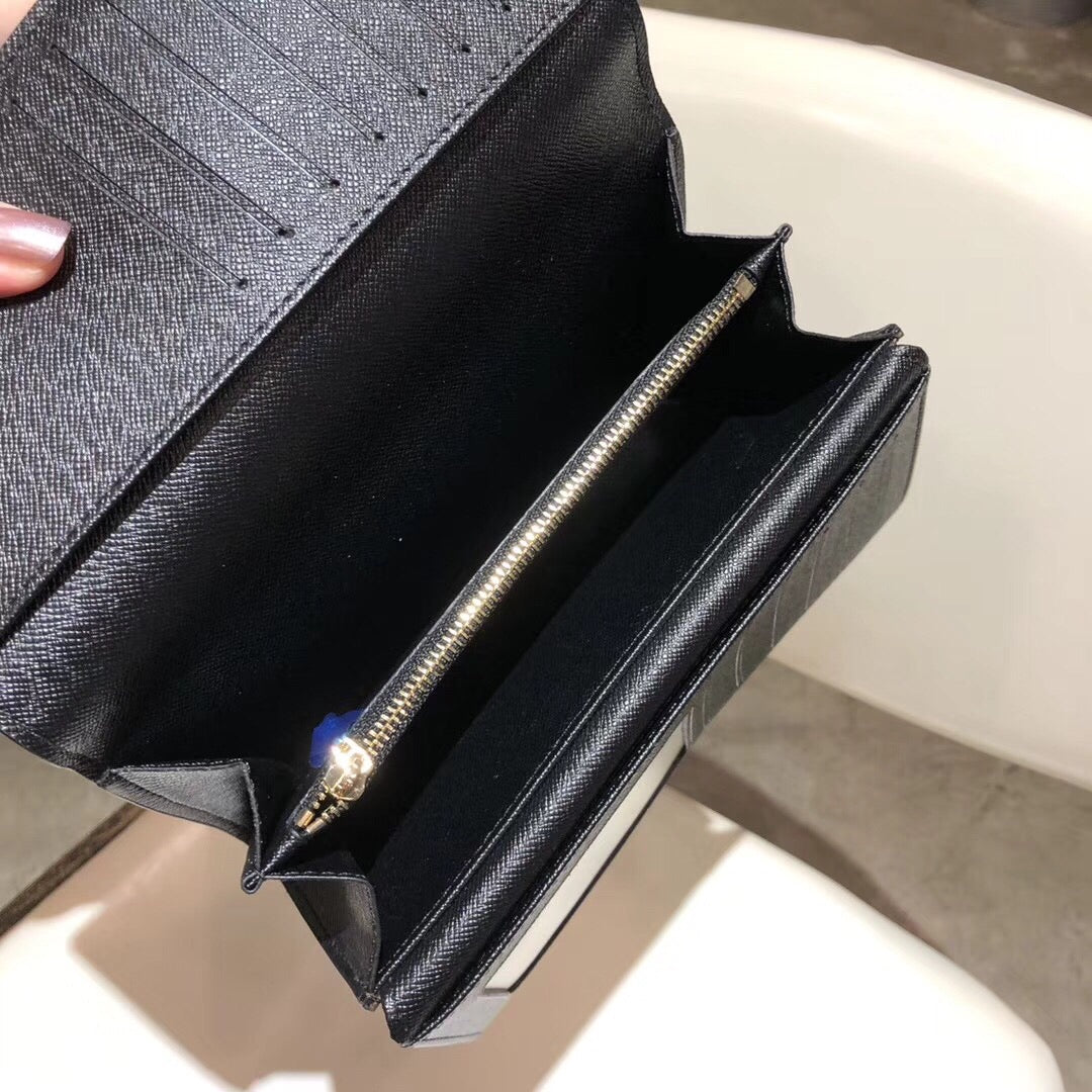 Lv wallet buckle