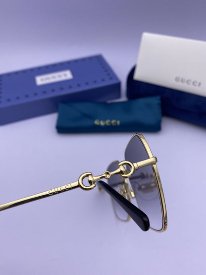 Classic halsf frame sunglasses