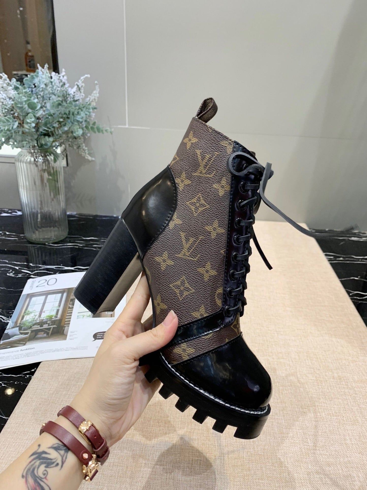 Lv boots