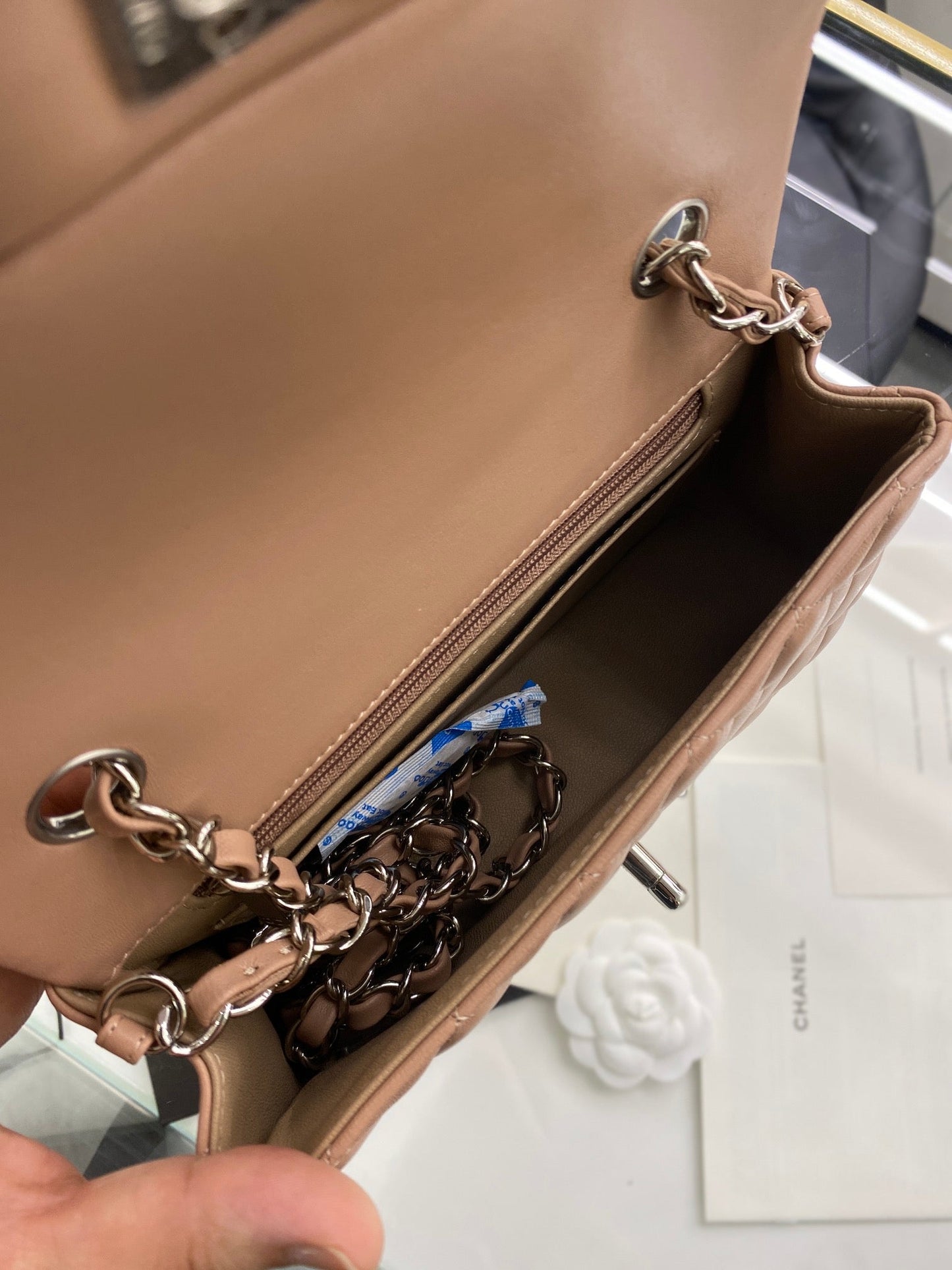 C h a n e l brown 22cm