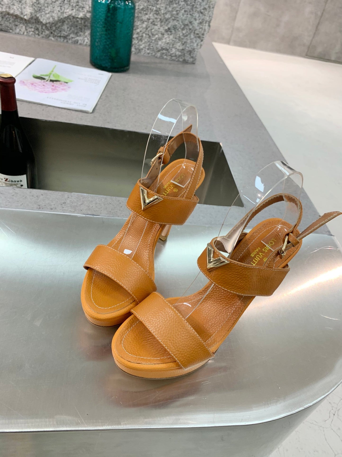 L v 10.5 cm heel 34-42