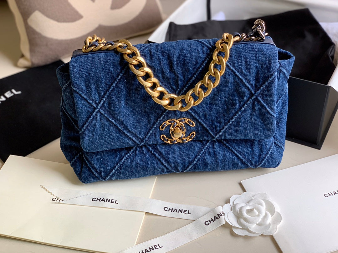 C h a n e l denim 30cm