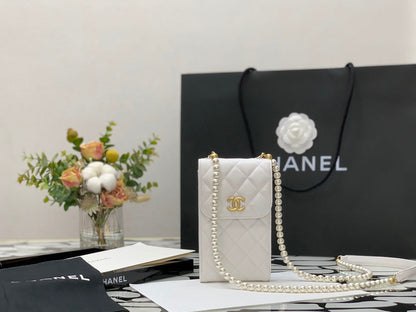 C h a n e l phone bag