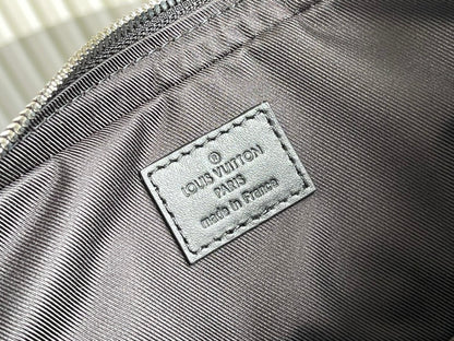 Lv eclipse 25.0 x 18.5 x 7.0