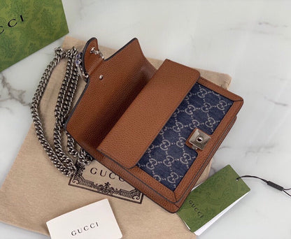 G handbag W20 H15.5 D5cm