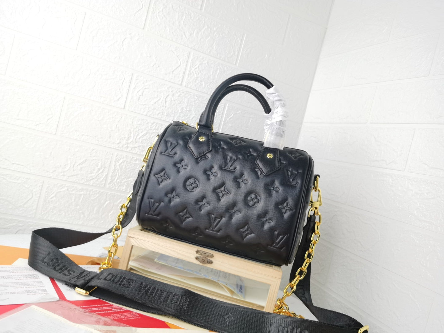 Lv new 22.0 x 13.0 x 17.0 cm