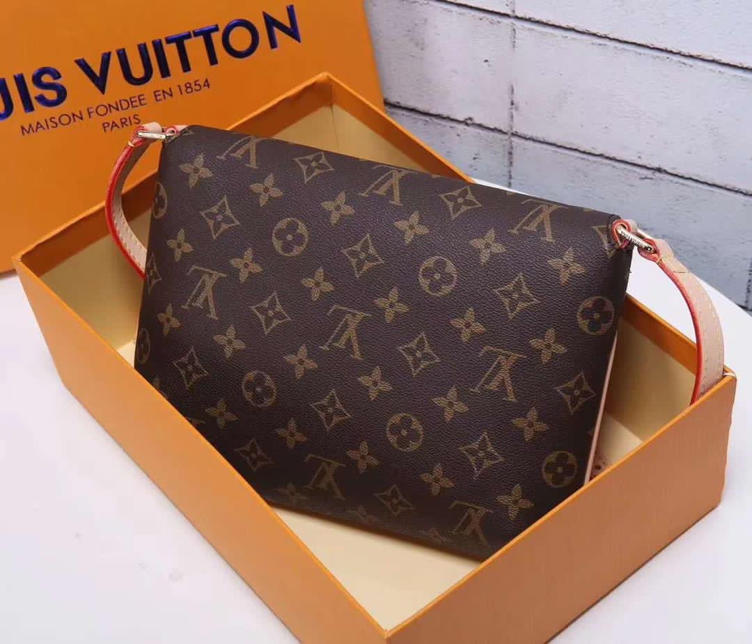 Lv messenger bag