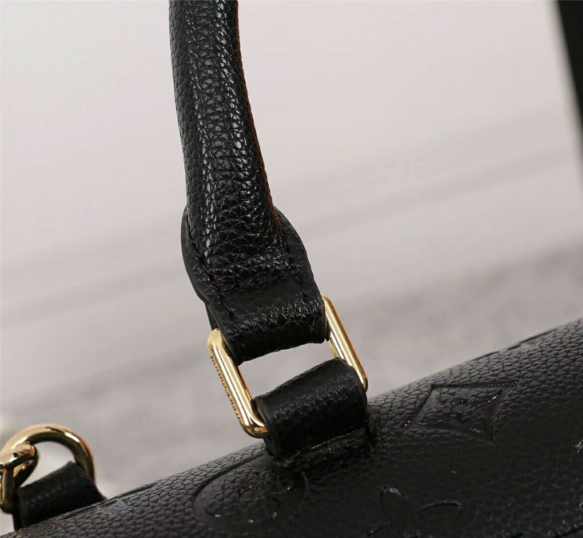 L v xx 29*21*13.5CM