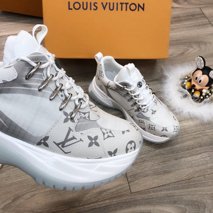 L V - S T A R R - S N E A K E R S